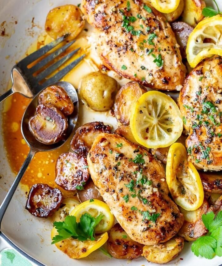 Lemon Herb Chicken Skillet Made Easy in One Pan